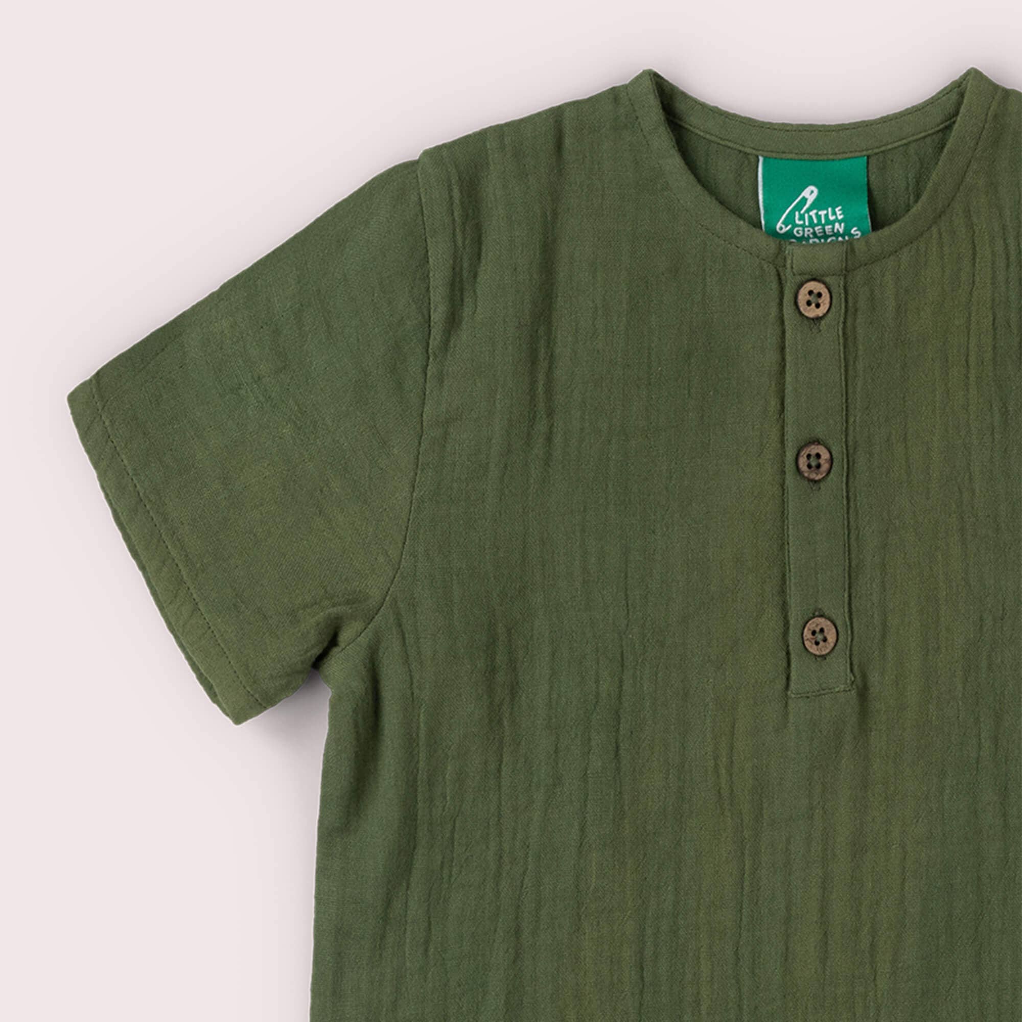 Maglietta a maniche corte verde in mussola di cotone