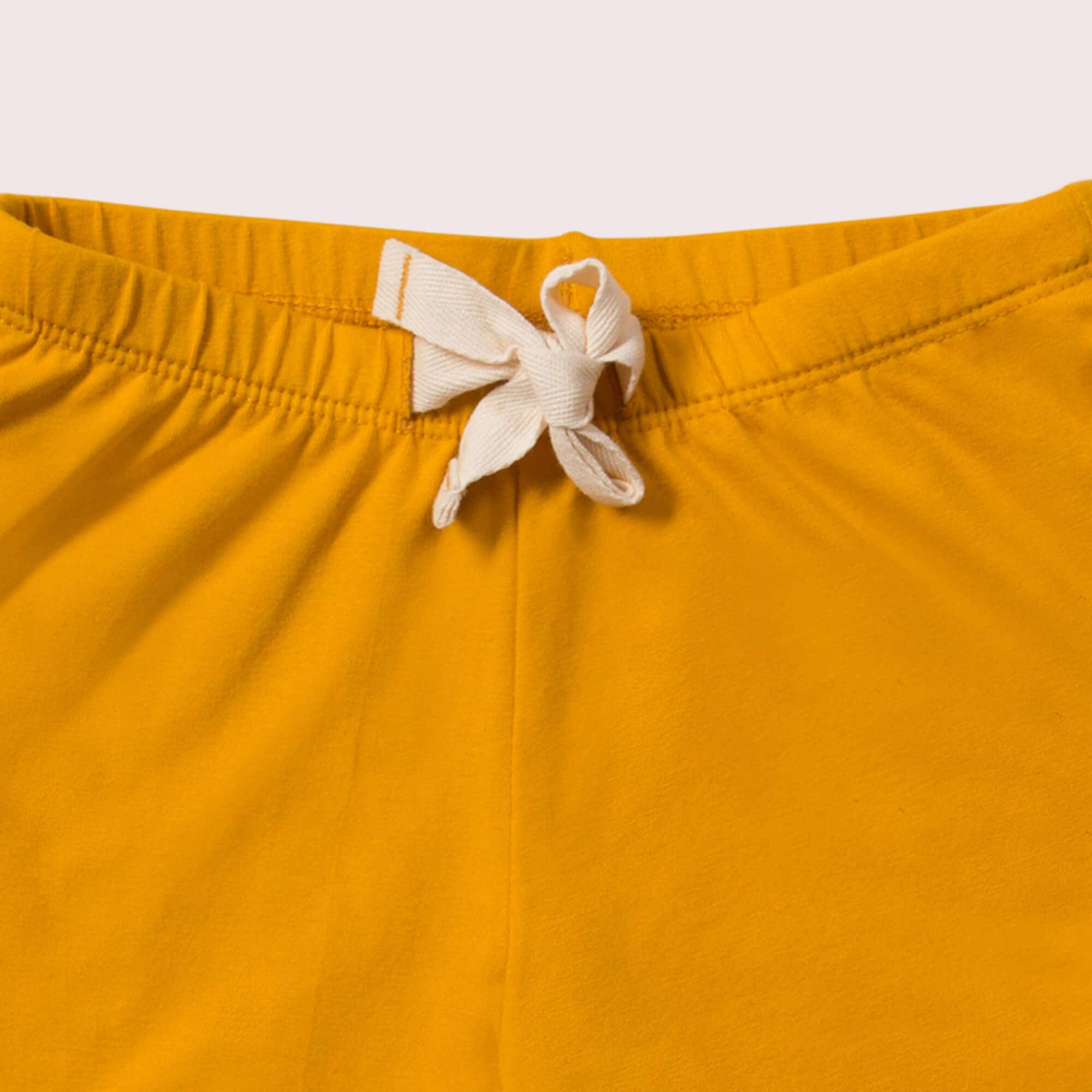 Pantaloncini corti in cotone biologico gialli
