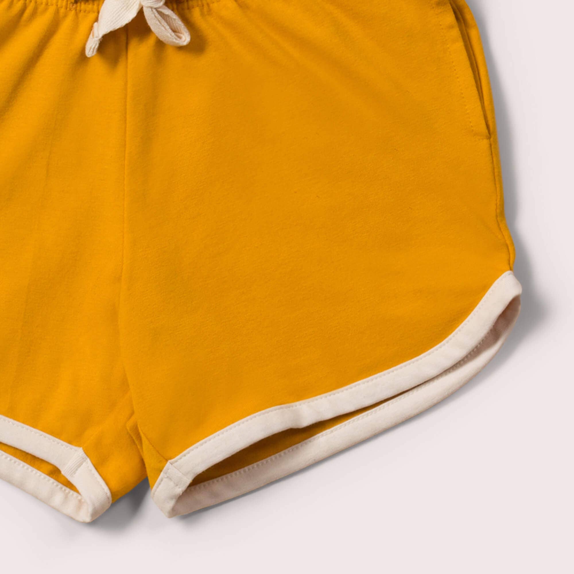 Pantaloncini corti in cotone biologico gialli
