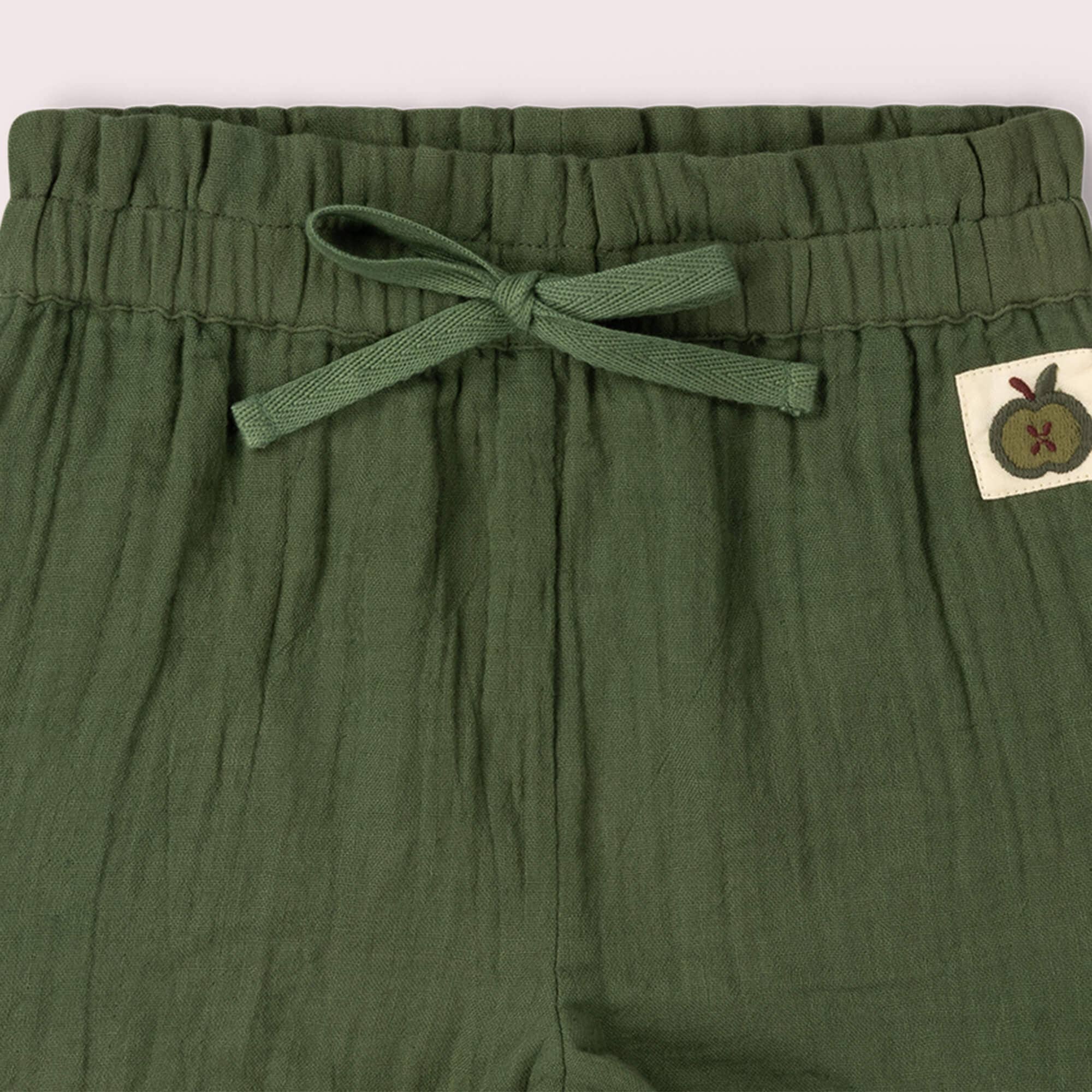 Pantaloncini verdi in mussola di cotone