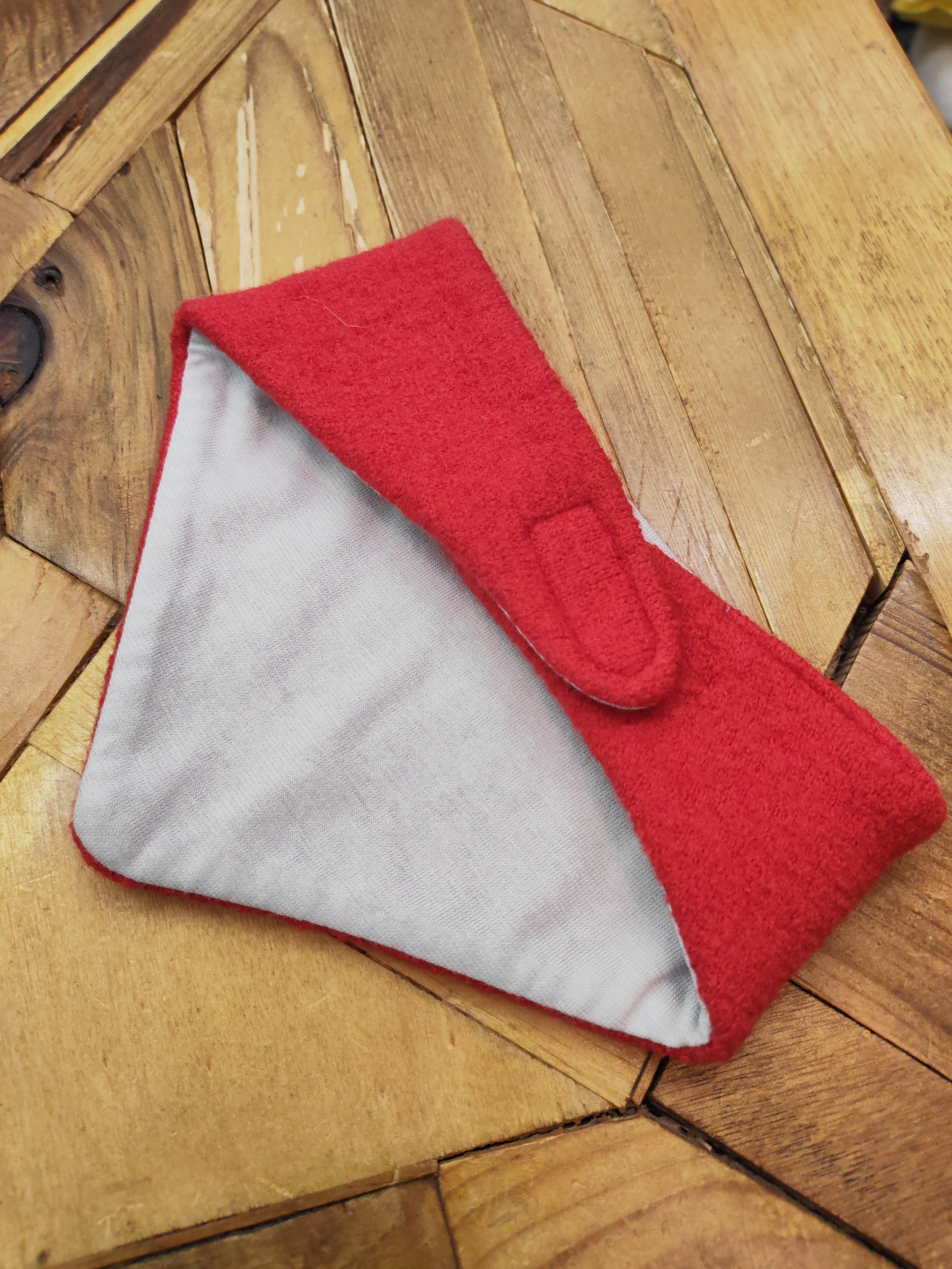 Sciarpetta triangolino in lana cotta