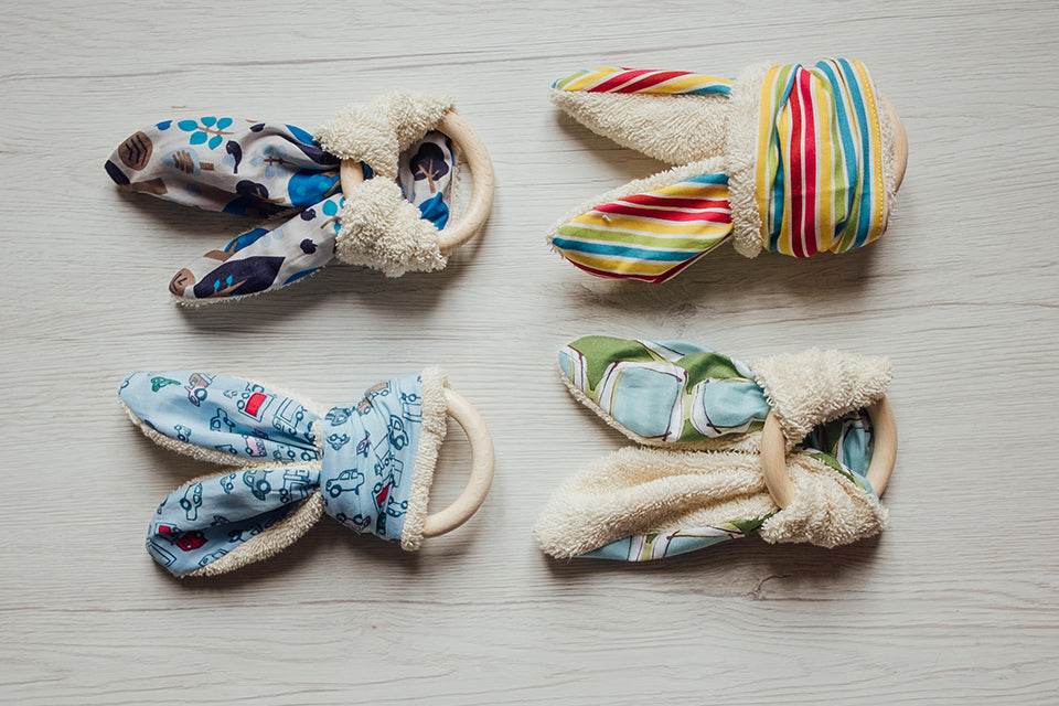 Orecchie di coniglio da mordicchiare per la dentizione